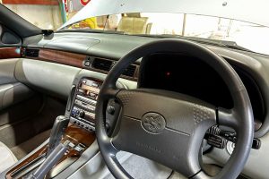 ３０ソアラ内装リペア ステアリングリペア ダッシュボードリペア