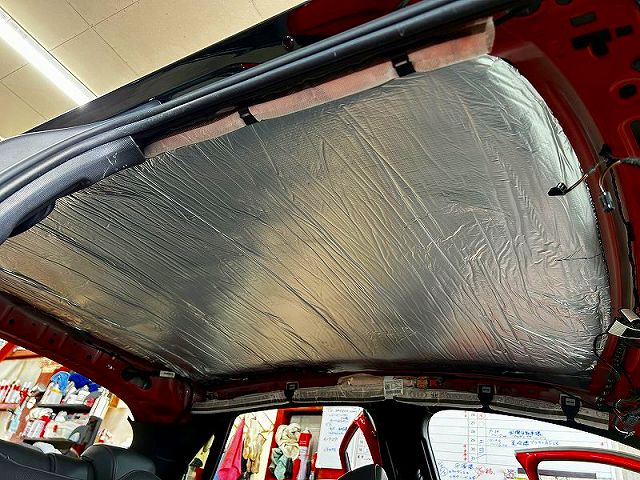 アウディA1の天井張り替え　天井防音断熱｜千葉県・東京・神奈川・埼玉