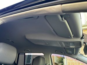 トゥーラン天井張り替え