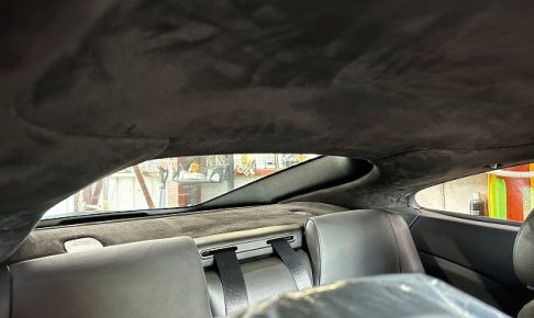 ジャガー天井張り替え